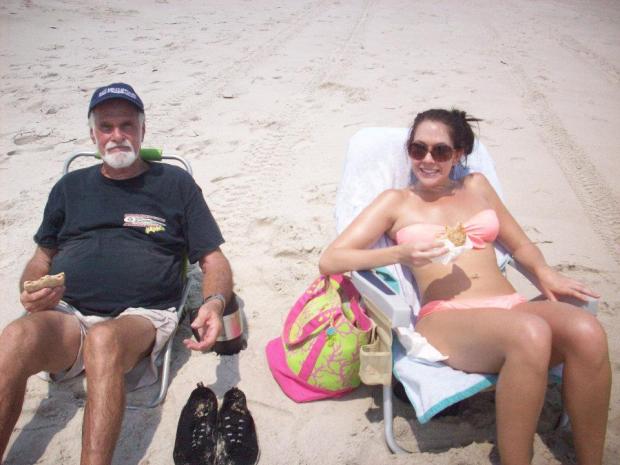 381612_10150454312561777_283858783_n